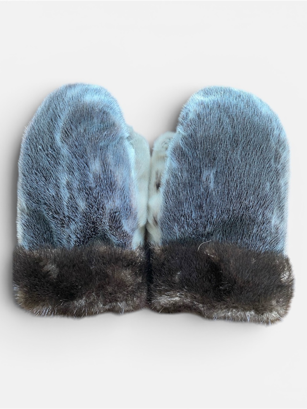 Inuit Hand Made Crafted Seal Skin Unique Gloves Mittens Fleece Interior.